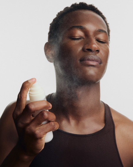 Mleczna mgiełka tonizująca do twarzy INGLOT LAB